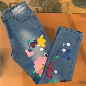 FLOWER POWER JEANS!!